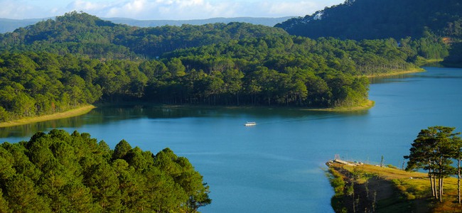Tuyen Lam lake at Dalat, Vietnam