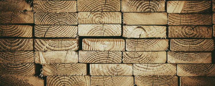 Wood Cut Stack. Wood Building Material. Construction Industry. Side View. Foto: MostPhotos